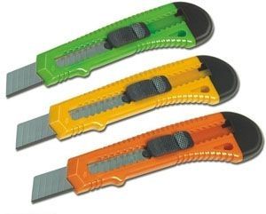 Макетни ножове